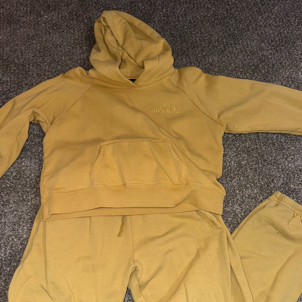 Stadium Goods Set - Picture 2 of 4